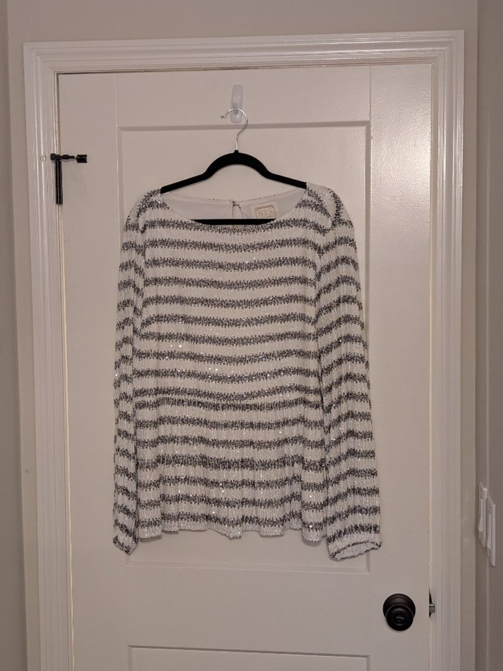 Sail to Sable x Style Charade White & Navy Sequin Top - XXXL NWT